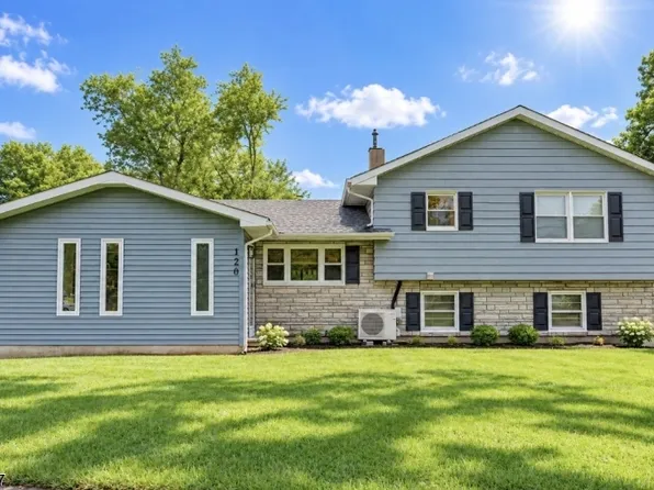 120 E Shawnee Trl, Jefferson Twp., NJ 07849