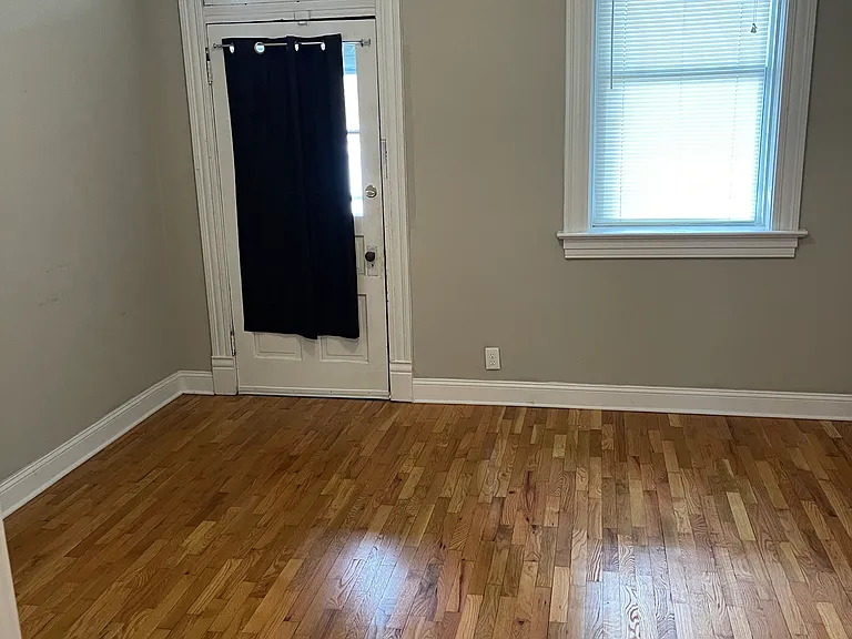1806-1808 Allen Ave #1 — Photo 9
