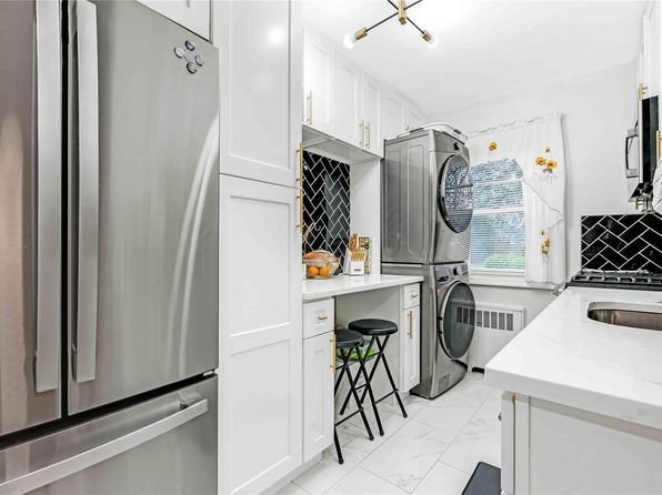131-23 234th St