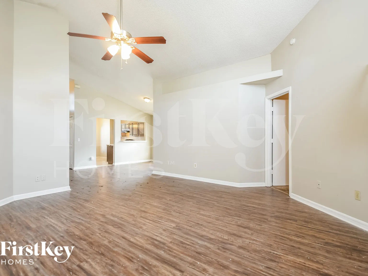 3 bed, 2.0 bath, 1336 sqft, $1,875 — Photo 4