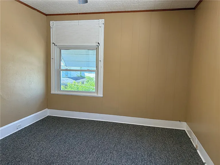 223 Orchard Ave — Photo 15