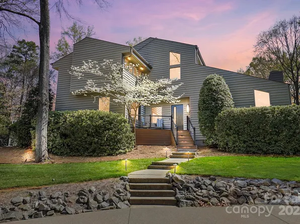 6147 Lake Providence Ln, Charlotte, NC 28277