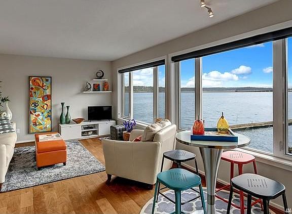 Spacious living area