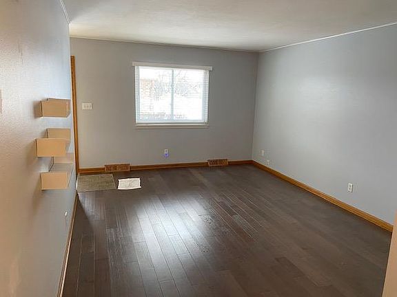 2nd image of 9428 W Maple Ct #9428