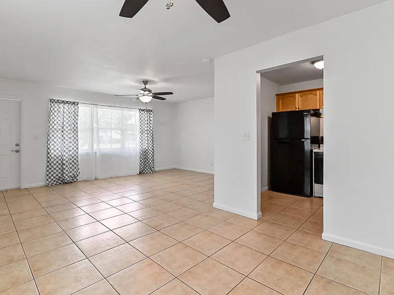 149 Coventry Pl #G — Photo 4