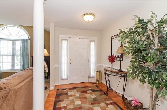 5th image of 2916 Mitchell Wood Dr