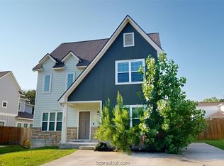211 Tee Dr, Bryan, TX 77801