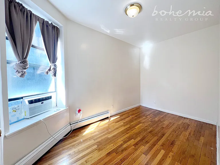 140 W 112th St #3B — Photo 5