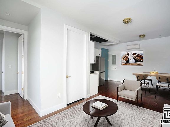 4th image of 489 Washington Ave #3L