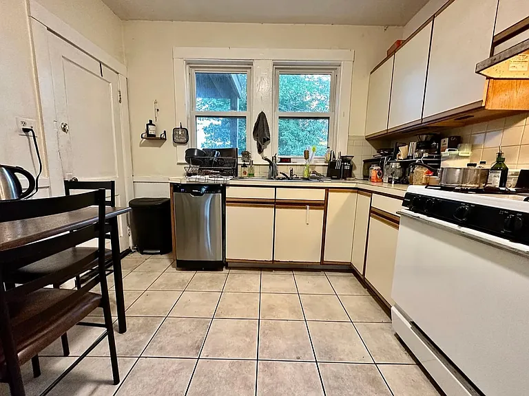 39 Waterhouse St #2 — Photo 2