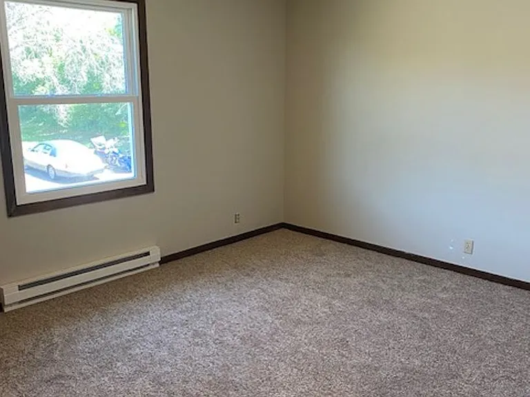 3219 Brian St — Photo 11