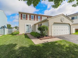 1113 Evergreen Dr, Carol Stream, IL 60188