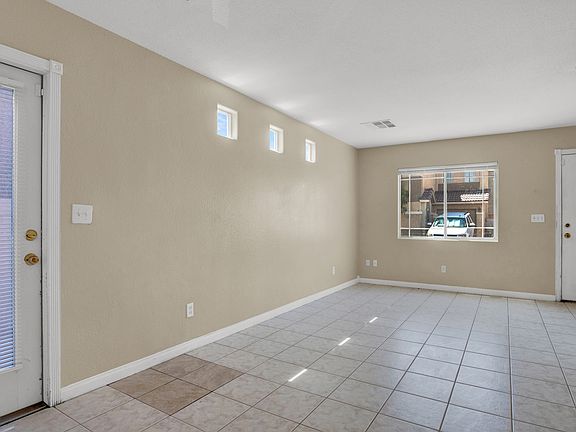 #GuardianRealty 5258 Paradise Skies Las Vegas Single Family Home Rental living room 2_06252025
