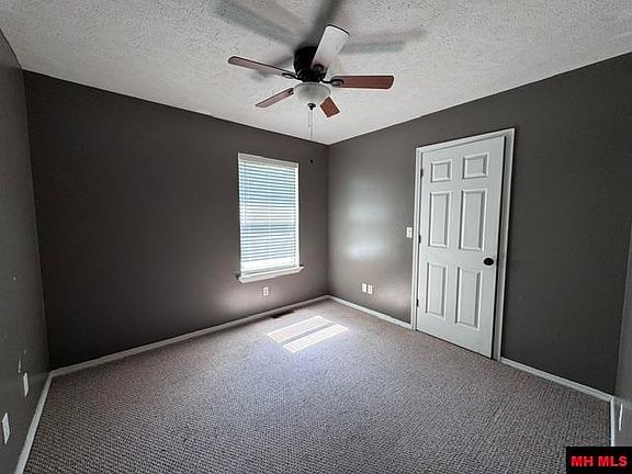 5th image of 35 Wunderland Way