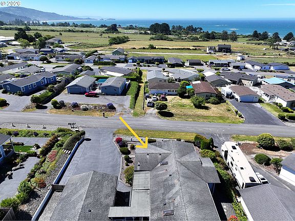 3rd image of 98609 Camellia Dr