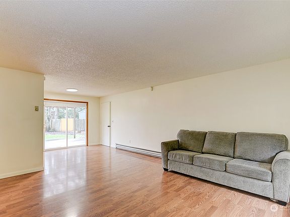 2nd image of 7515 Mesplay Avenue SE