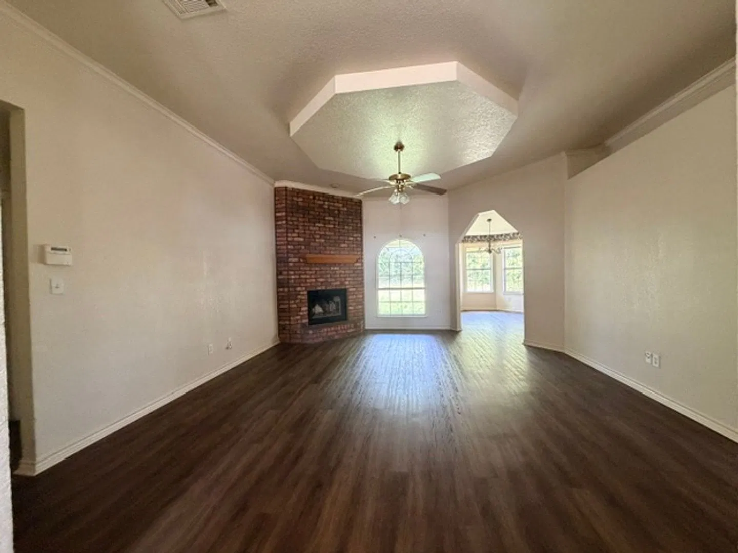 4505 Hitchrock — Photo 3