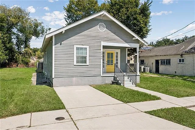 3 bed, 2.0 bath, 1238 sqft, $1,850 — Photo 3
