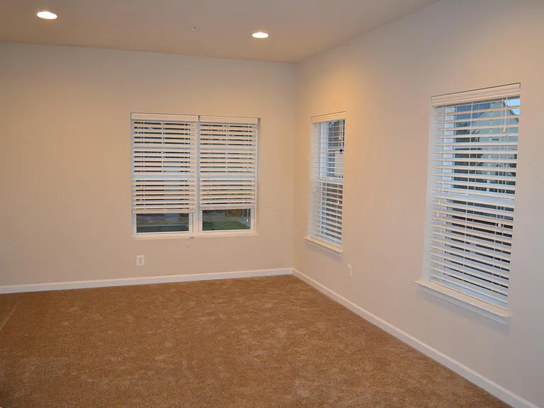 14300 Potomac Heights Ln — Photo 45