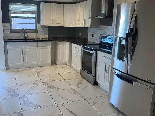 465 Swallow Dr Unit 8, Miami Springs, FL 33166