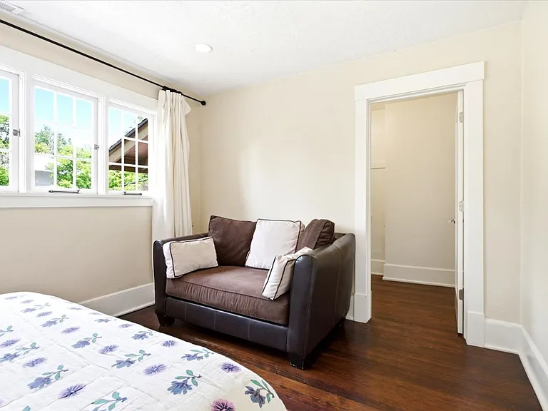 1418 E Federal Way — Photo 31
