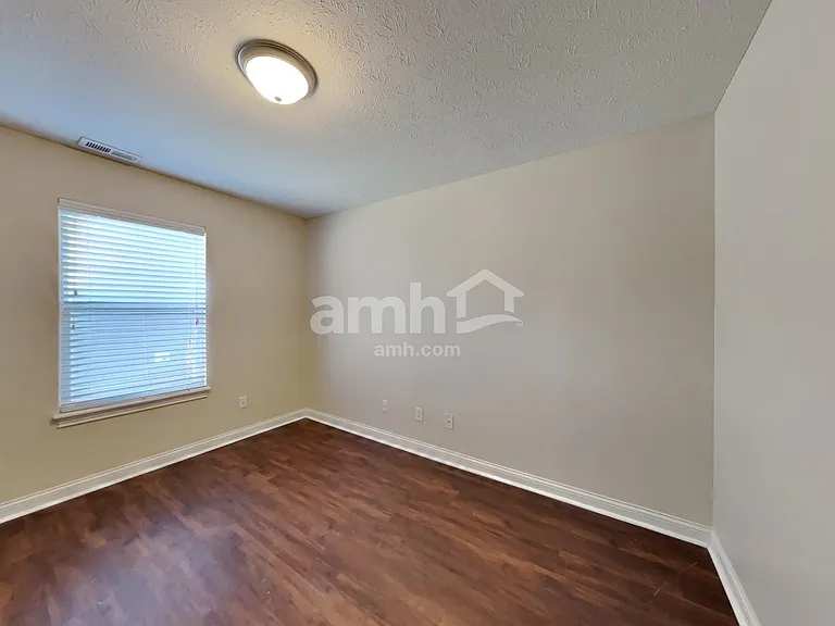 681 Bridgebend Run — Photo 13