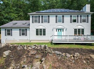 35 Avenue D, Beacon Falls, CT 06403