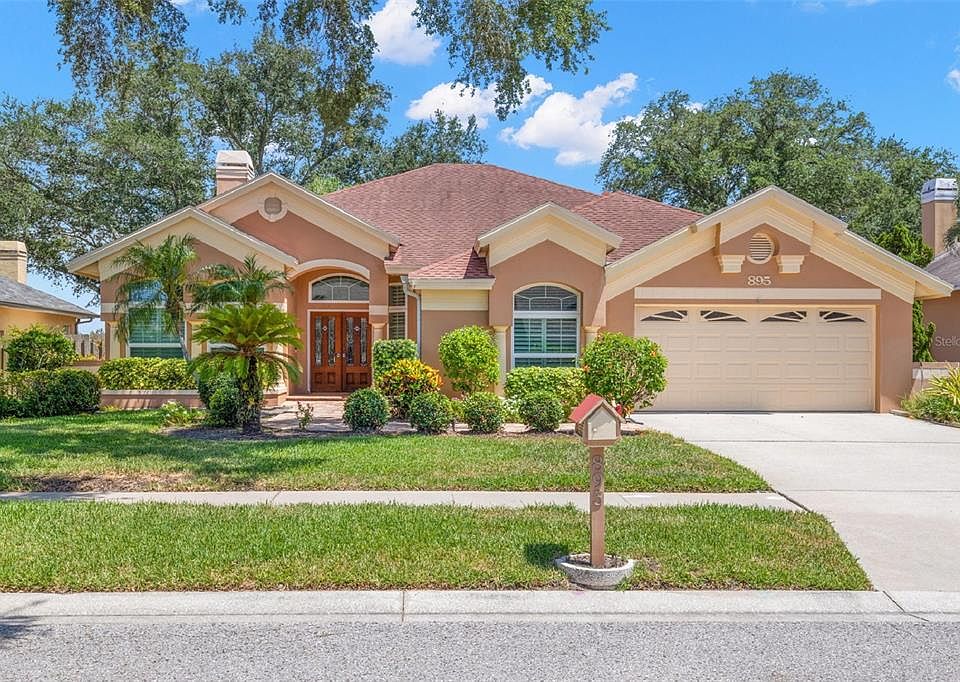 1st image of 895 WHIPPOORWILL DRIVE