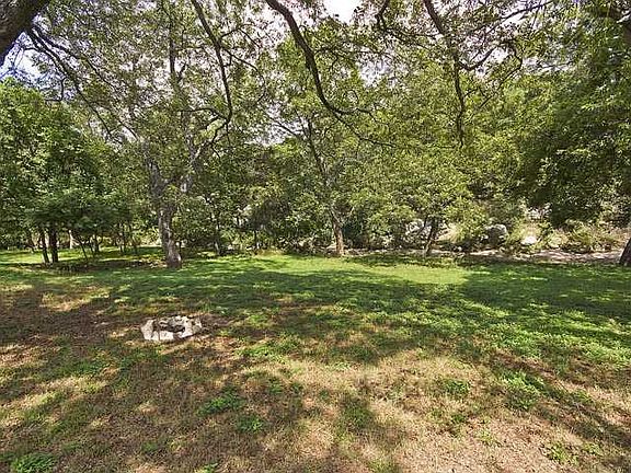 4th image of 316 Heartwood Dr