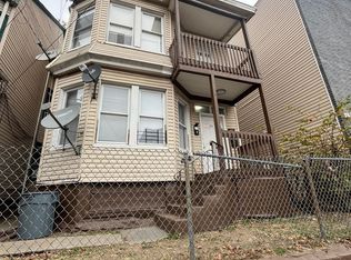 271 Governor St #A3, Paterson, NJ 07501