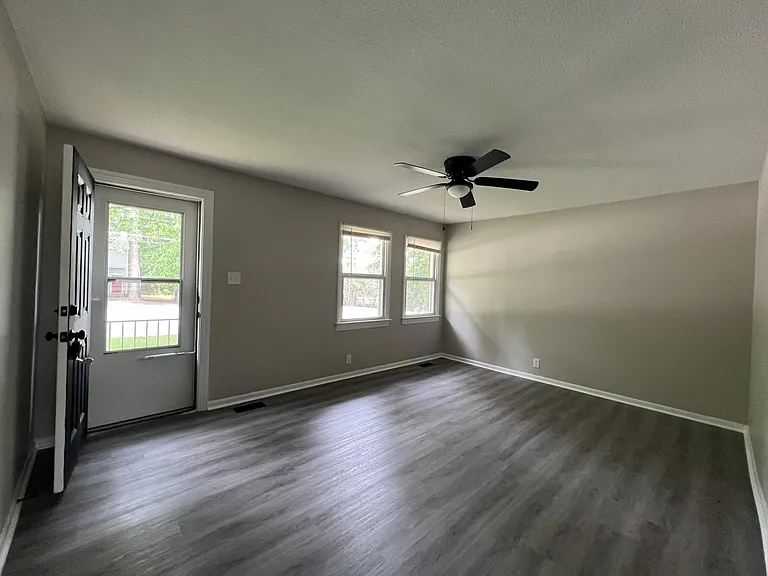 518 Ohara St — Photo 5