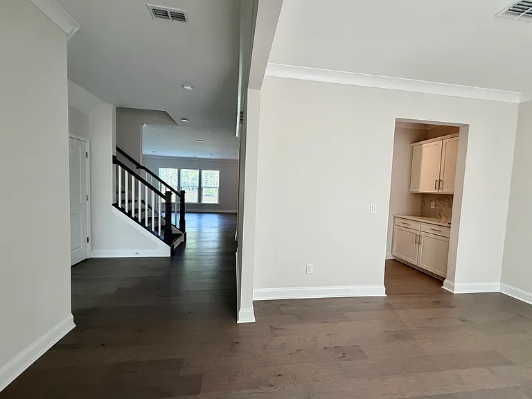 11212 Glasden Rd — Photo 4