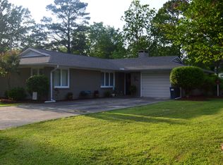 913 E Westbrook St, West Point, MS 39773