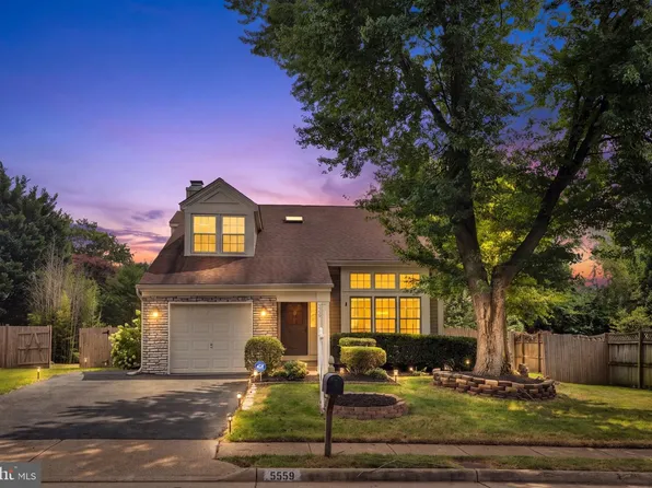 5559 Sequoia Farms Dr, Centreville, VA 20120