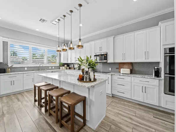 4011 NE 16th Terrace, Oakland Park, FL 33334