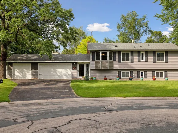 1875 Gold Trl, Eagan, MN 55122
