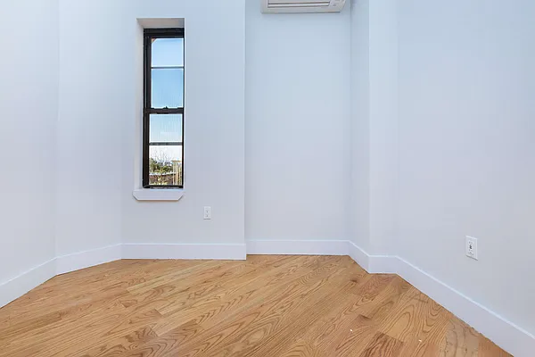Rented by Nooklyn NYC LLC | media 36