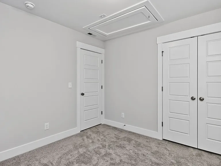 33 Hillway Rd — Photo 29