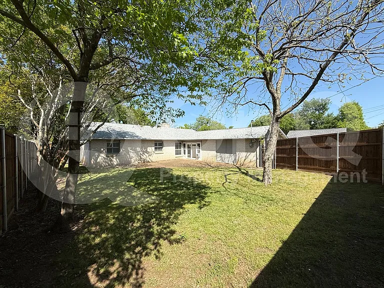 12220 Hightower Pl — Photo 23