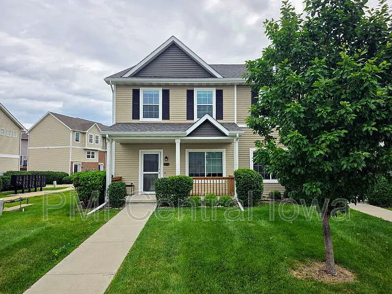 2316 Hazeltine Pl — Photo 1