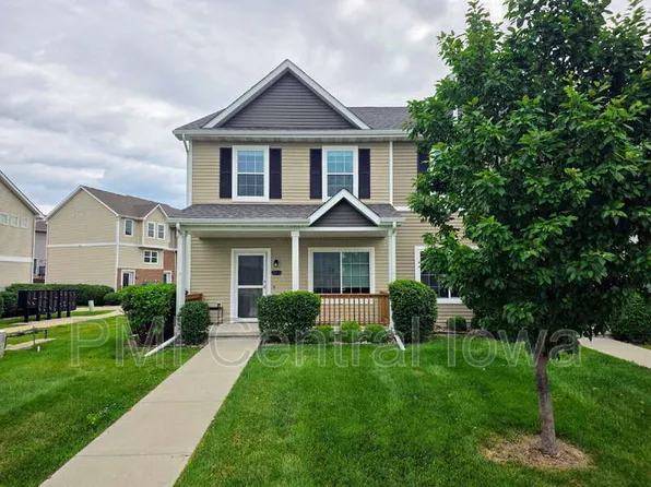 2316 Hazeltine Pl, Norwalk, IA 50211