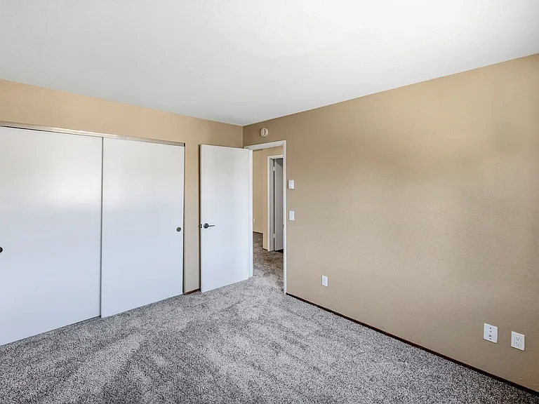 3330 Del Monte Blvd — Photo 25