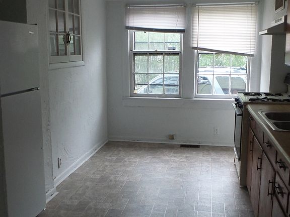 3rd image of 4217 George Washington Hwy