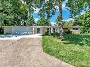 47 Alfresco Dr, Ballwin, MO 63021