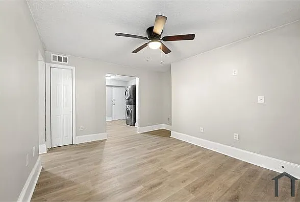 156 Fairfield Pl NW #B-6 — Photo 3