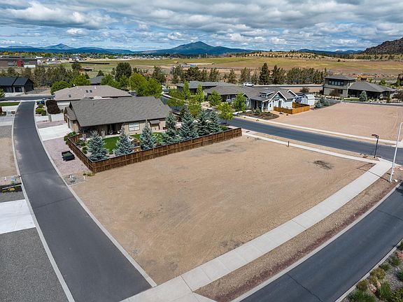 5th image of 2178 NE Kokanee Way Lot 11