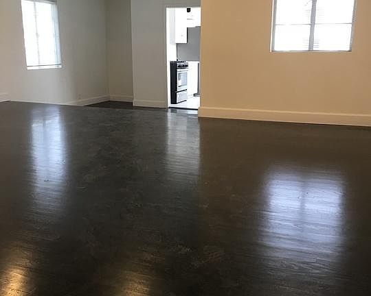 3rd image of 1843 S Beverly Glen Blvd