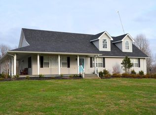 2220 Chestnut Grove Rd, Parksville, KY 40464