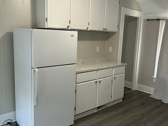 2nd image of 1622 2nd St #2