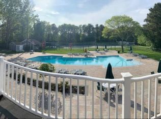 127 Fieldstone Ct, Middle Island, NY 11953
